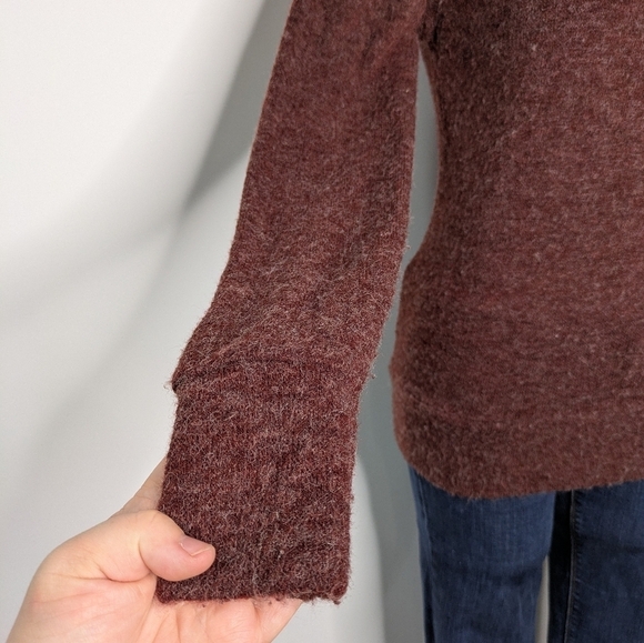 Kavu maroon fuzzy crossover mock neck long sleeve sweater S - Picture 5 of 9